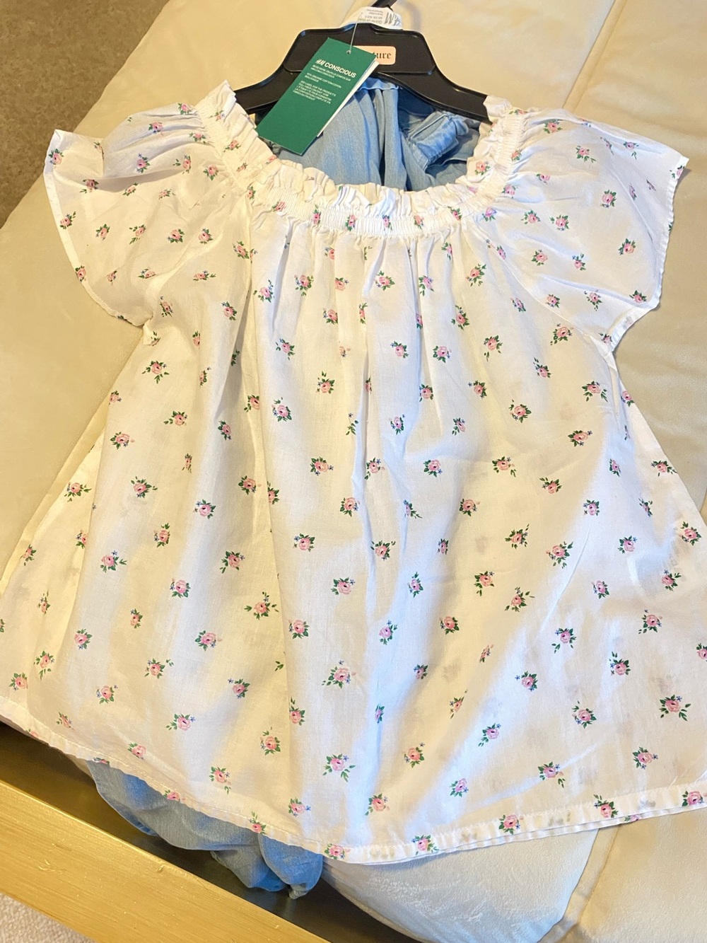H&M Girl 9-10 White Floral Blouse with Pink and Green Accents
